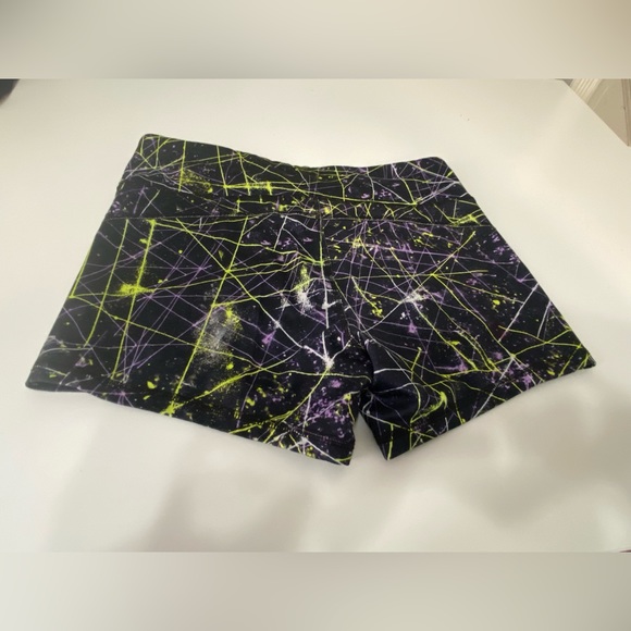 Champion Duodry workout shorts - Picture 3 of 3